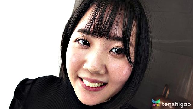 Introducing Moeka Tachibana