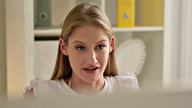 21 SEXTURY - Hot Ladies Sata Jones and Tiffany Tatum Need Ass Love At The Office