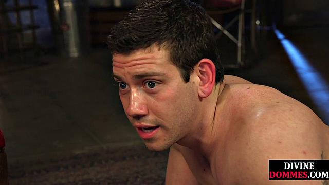 Dungeon Queen Using Fleshlight