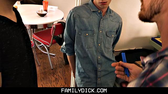 Kissing Cousins Chapter 4: Straws