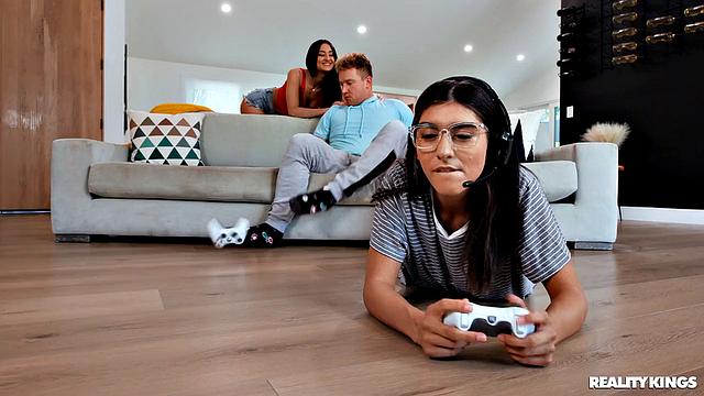 Fucking Gamer's Roomie's BF