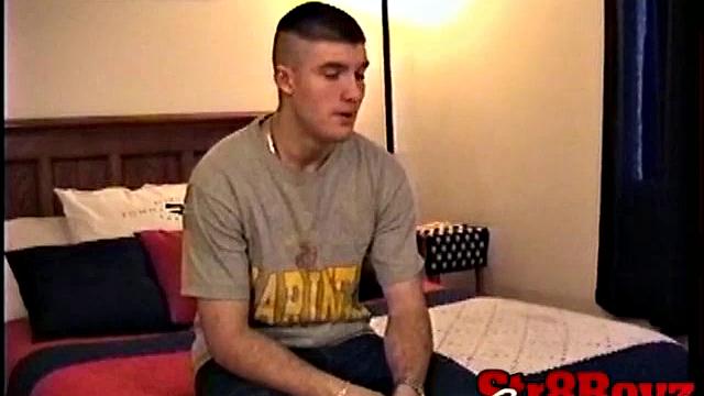 C.J. дрочит толстый член и заливает себя спермой