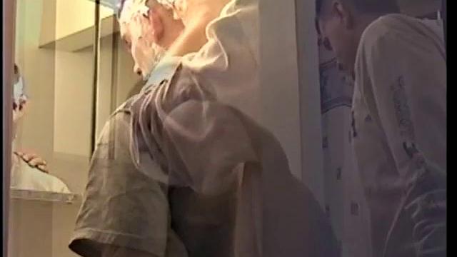 C.J. дрочит толстый член и заливает себя спермой