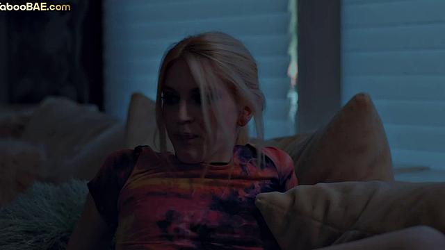 Tiny Trans analpounded in doggystyle by her BF