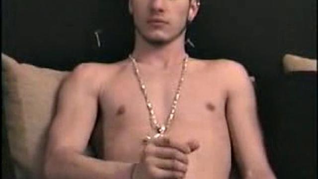 Помогаю парню кончить по-взрослому, без лишних слов