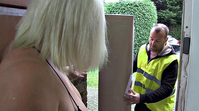 SexToy Store Moms, Hardcore, Milf