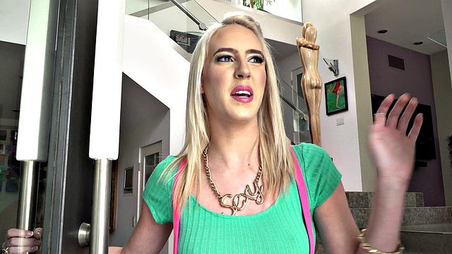 cadence lux принимает в анал огромный черный член