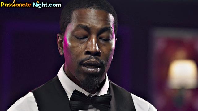 Sensual threesome with cockhungry babes