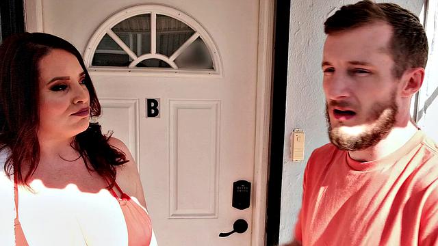 Maggie Green: Bikini Babe Takes Dick