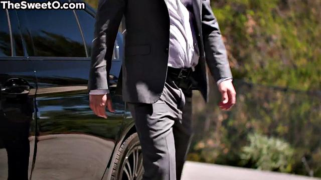 Stunning lady pussyfucked by her lover 