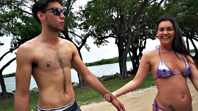 Amateur str8 fucks Black gay in public outdoor van