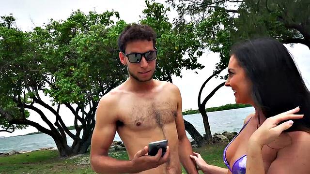 Amateur str8 fucks Black gay in public outdoor van