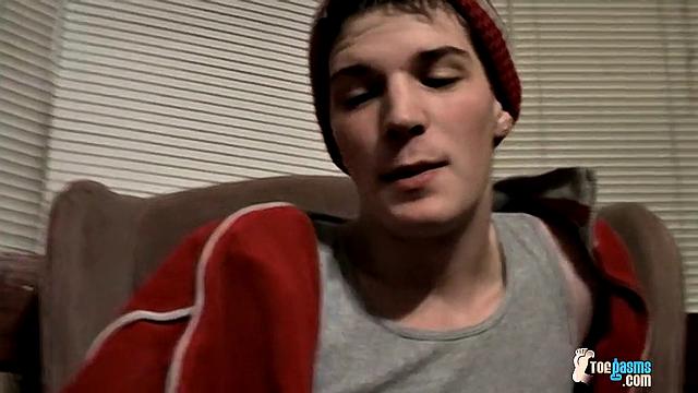 benz johanssen shows off his big feet and gets wild in this gay foot fetish scene