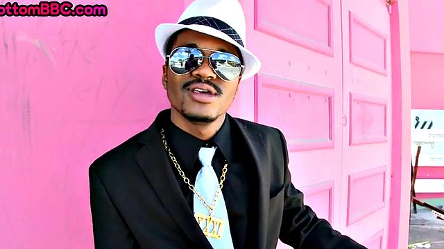 Black nubian cocksucking white mature fellow