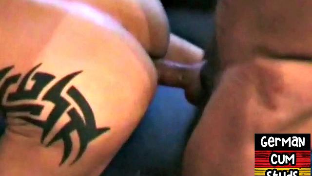 MuscledGerman DILF fucks jock in homemade anal