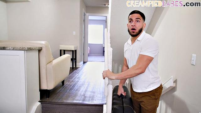 Oiled bigass cutie pussybanged