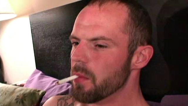 Крис устраивает мастер-класс по дрочке, финал очевиден