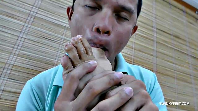 Alex and Arjo Foot Play