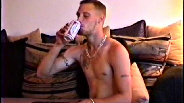 Straight Buzz Gets Blowjob