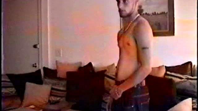 Straight Buzz Gets Blowjob