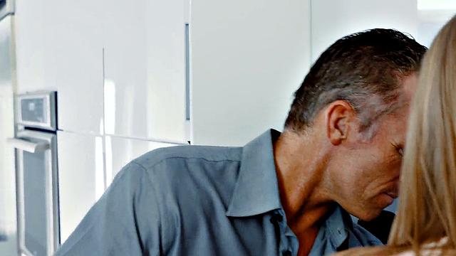 The Sitter Is Stuck In Sink