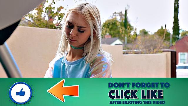 Заклеил ей рот, а потом сперма на лице - соседка не прочь повеселиться