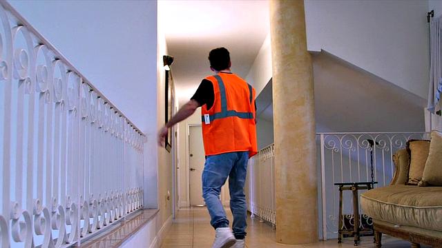 The Joggin' Jugs of A Horny Lady