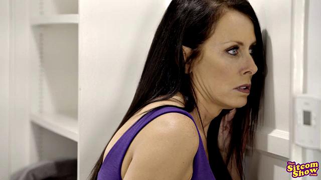 The Exchange Student Encounter - S2:E5