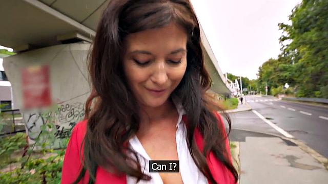 Public MILF pussysmashed outdoor after picking up