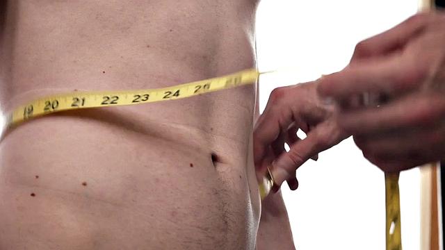 Tiny 21yo twink barebacked by muscled tattooed daddy