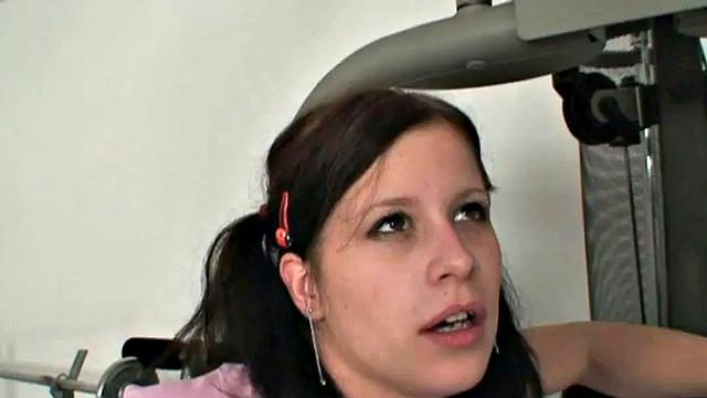 Fit gym teen rides oldie in cowgirl position