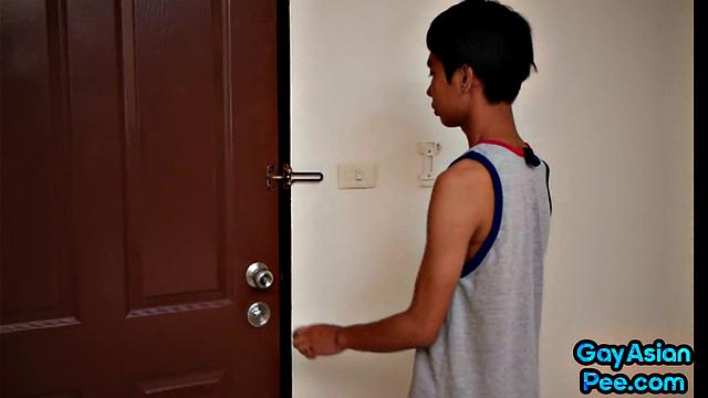 Pissing Nippon amateur twink fucked in asshole after pee