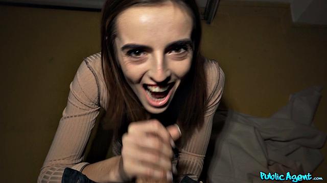 French babe Wants to Bang