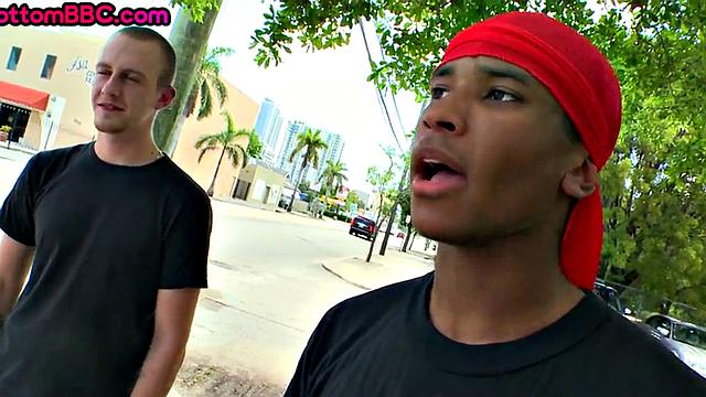 Public Nubian thug assfucked by white outdoor 4 money