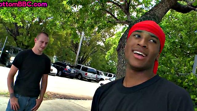 Public Nubian thug assfucked by white outdoor 4 money