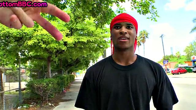 Public Nubian thug assfucked by white outdoor 4 money