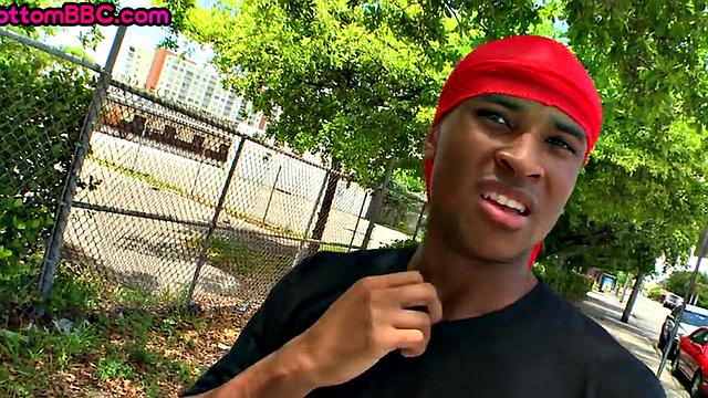 Public Nubian thug assfucked by white outdoor 4 money