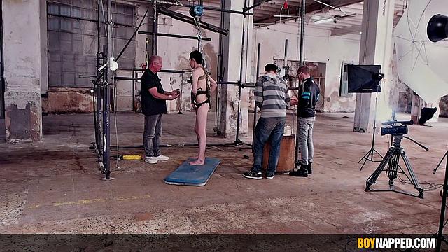 Наполняют отчаявшегося блондина - Часть 3 - Галиэль Свон и Шон Тейлор
