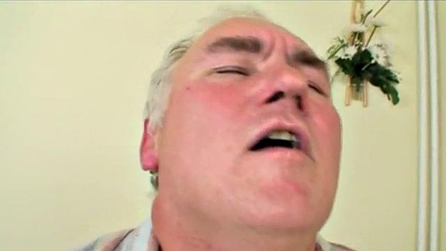 Teen nurse goes down on grandpa