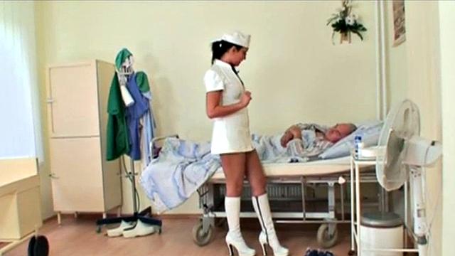 Teen nurse goes down on grandpa