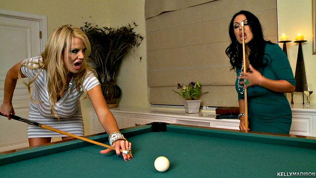 Billiard Babes