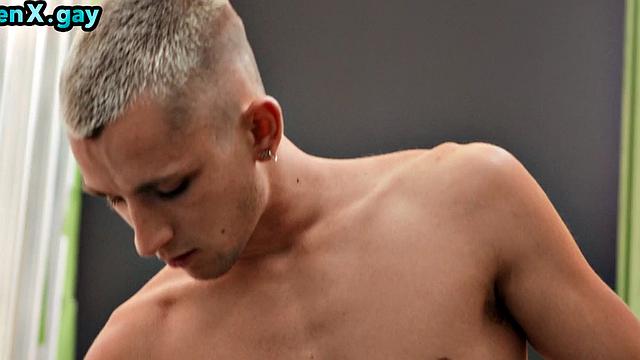 Manly stud bareback fucks bottom in boots outdoors