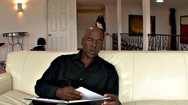 Ebony Teen Jayna Lynn Fucks Daddy