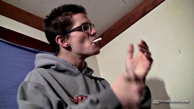Lex Chainin Marlboro Blacks - Lex курит Marlboro Blacks