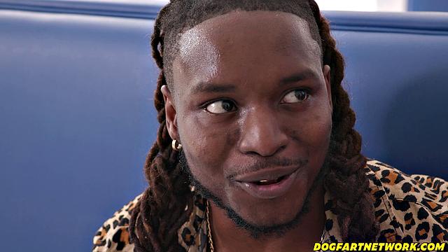 Horny Waitress BBC Spitorasted - DogfartNetwork