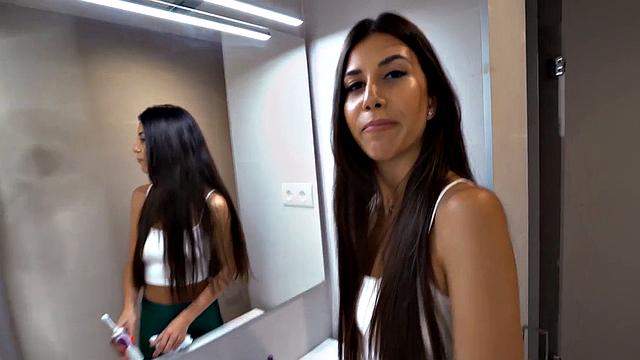 Real Latina maid gets facialized