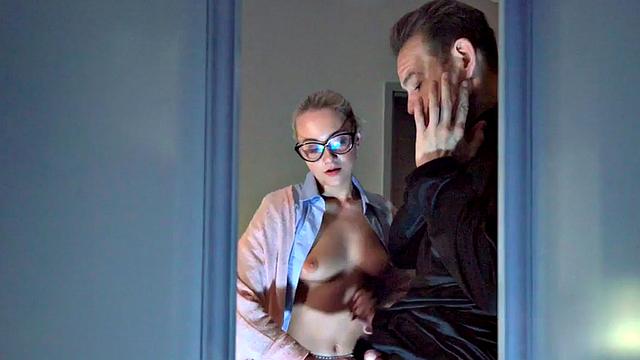 Hotel 21yo babe gets banged by fake priest