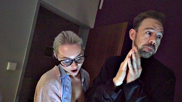 Hotel 21yo babe gets banged by fake priest