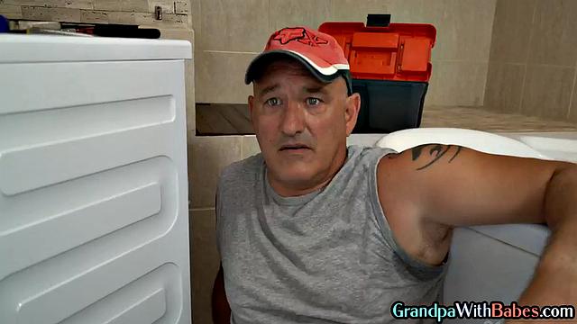 Cumthirsty bae doggyfucked by horny DILF