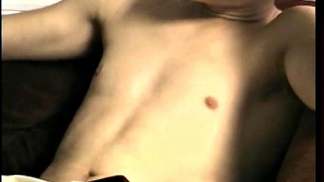 Гей-пара: Кори готов к мощному оргазму от партнёра.